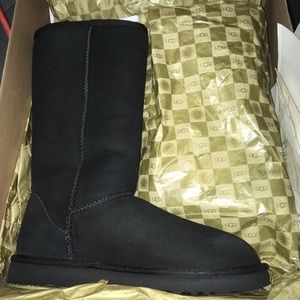 BNIB ugg boots size 7